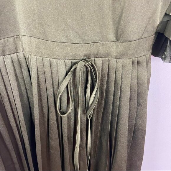 NWT Olivia Palermo Pleated Off Shoulder Satin Maxi Dress Green Size 00 Petite - Picture 8 of 12